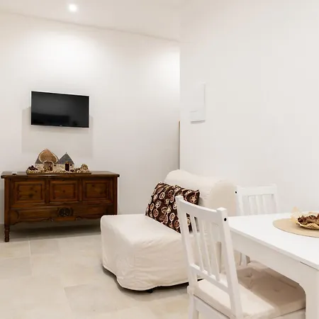 Apulian Charme Trulli & Альберобелло
