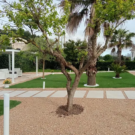 度假居 Apulian Charme Trulli & 阿尔贝罗贝洛